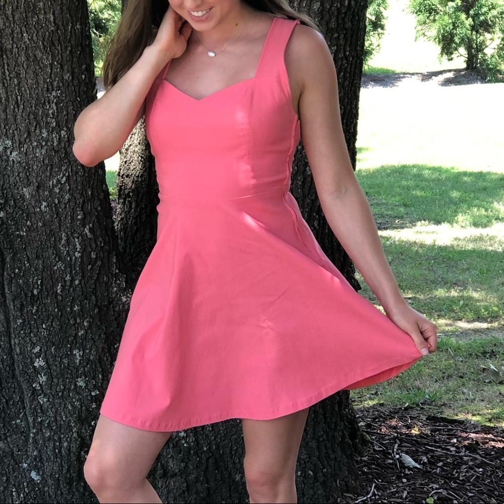 Coral cut out dress🎀